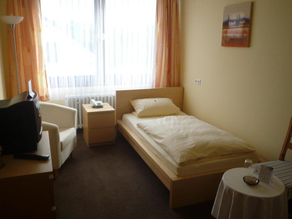 Center Hotel Gutersloh Room photo