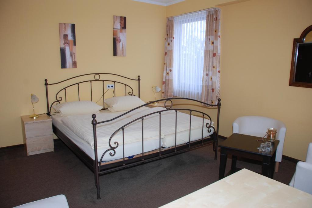 Center Hotel Gutersloh Room photo