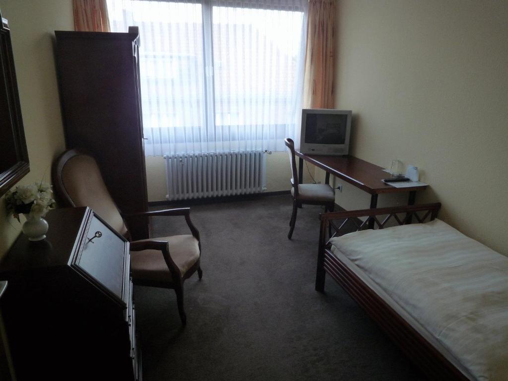 Center Hotel Gutersloh Room photo